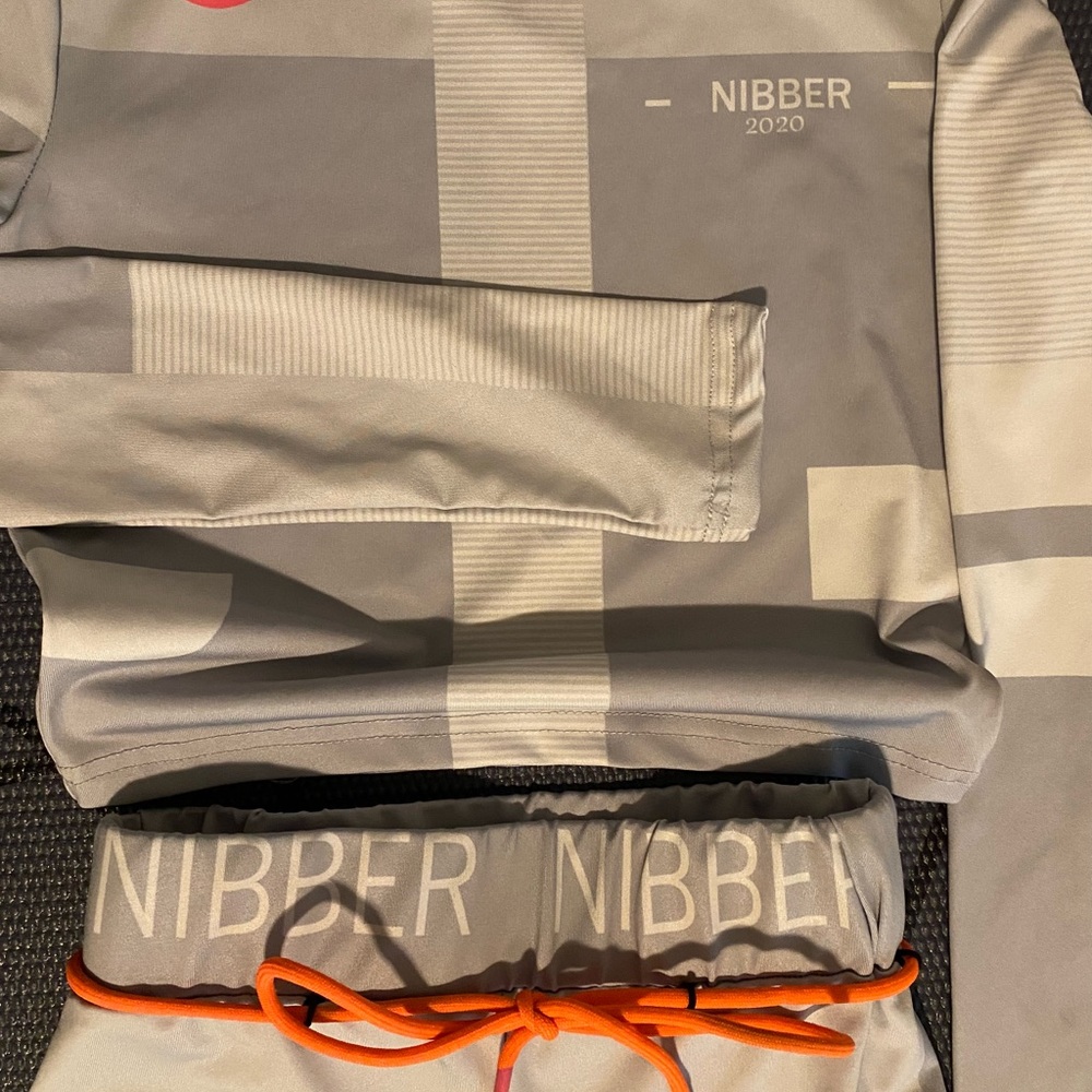 NWOT💥Nibber Sport Track Suit Sz small💥(A2)